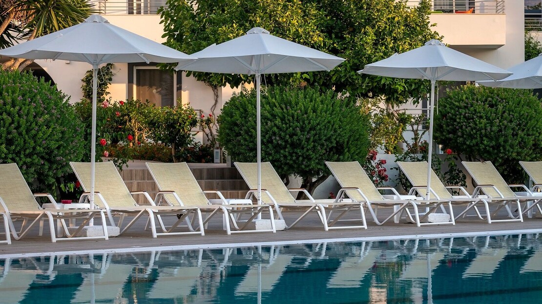 Alexandra Beach Hotel